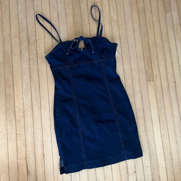 Superdown Denim Dress Mini Tie Jean Revolve Medium - Picture 2 of 6